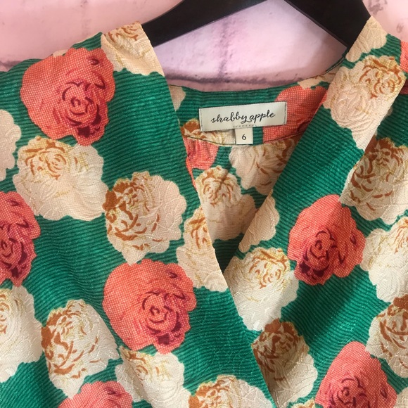 Shabby Apple Dresses & Skirts - Shabby Apple Dress size 6